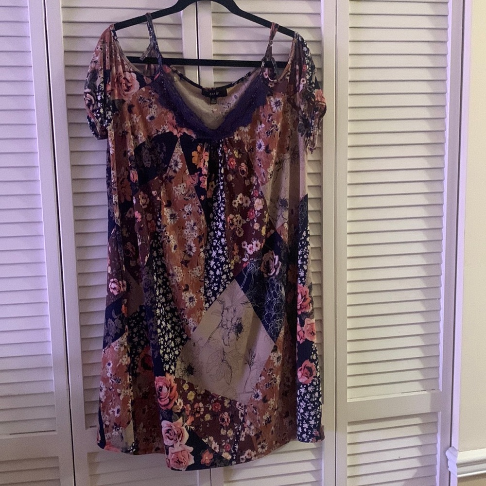 Dress, Naïf, cold shoulder, XL